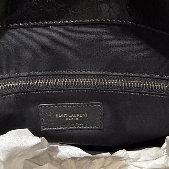 Niki Medium YSL Shopper Tote Bag in Crinkled Leather - Picture 6 of 8